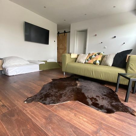Gemuetliche Wohnung -Schwarzwald Neuweiler  Exteriör bild
