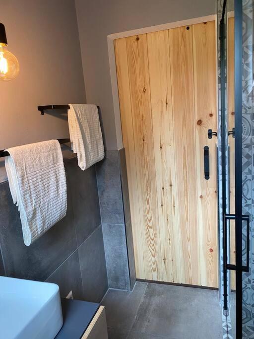 Gemuetliche Wohnung -Schwarzwald Neuweiler  Exteriör bild